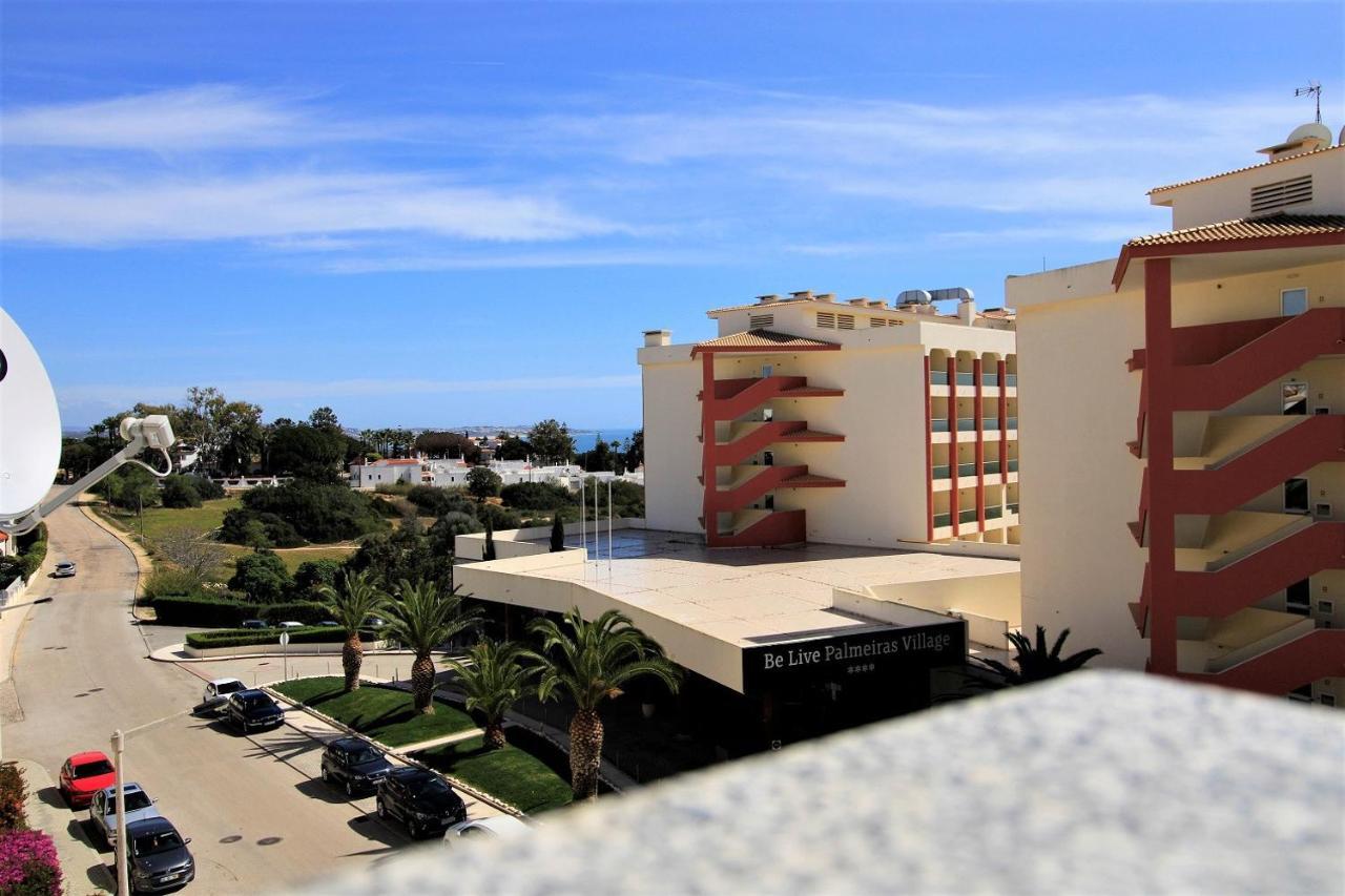 Armacao De Pera Brightness With Pool By Homing Apartment Exterior photo